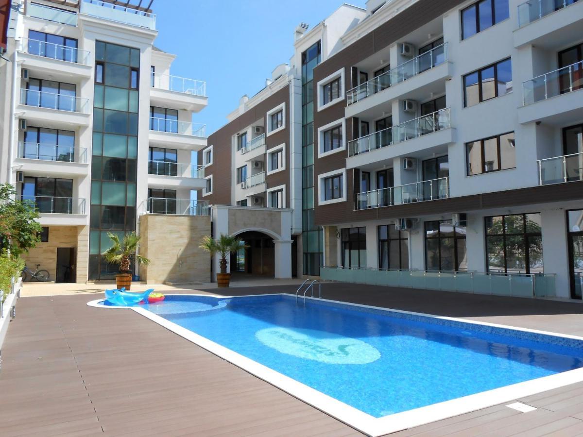 بريمورسكو Sea View Apartment Free Parking المظهر الخارجي الصورة