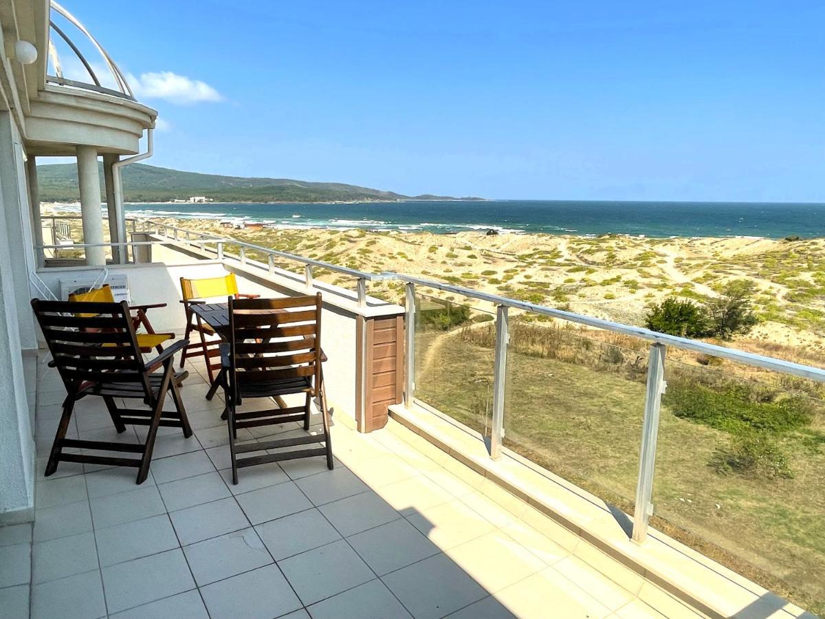 بريمورسكو Sea View Apartment Free Parking المظهر الخارجي الصورة