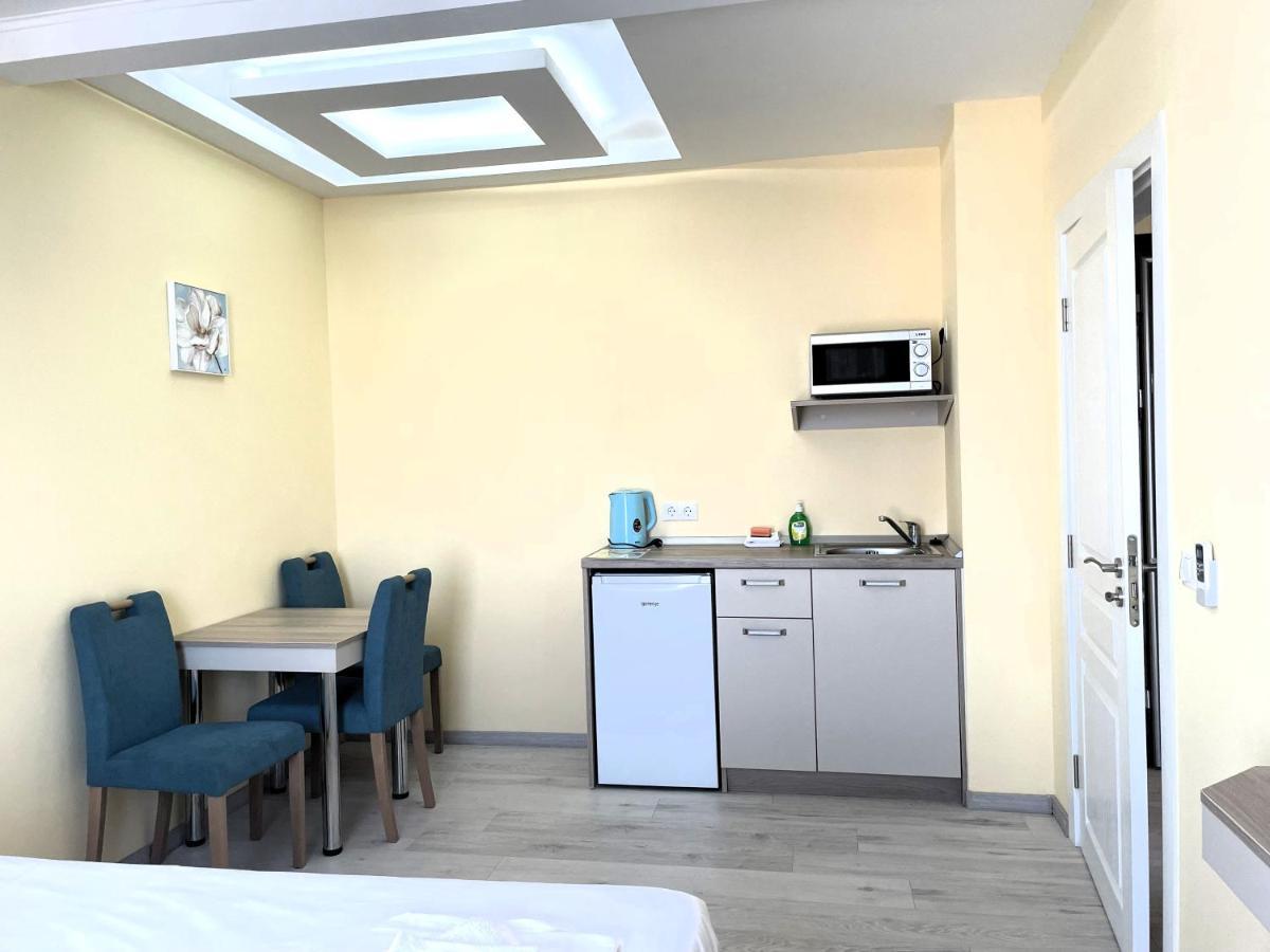 بريمورسكو Sea View Apartment Free Parking المظهر الخارجي الصورة