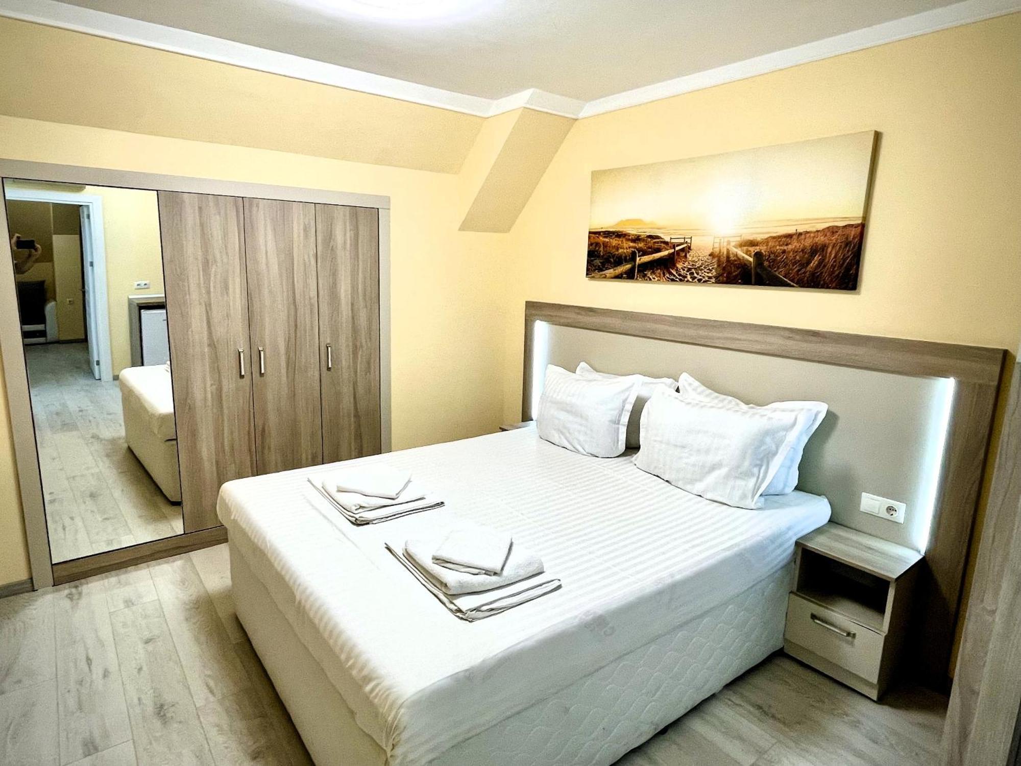 بريمورسكو Sea View Apartment Free Parking المظهر الخارجي الصورة