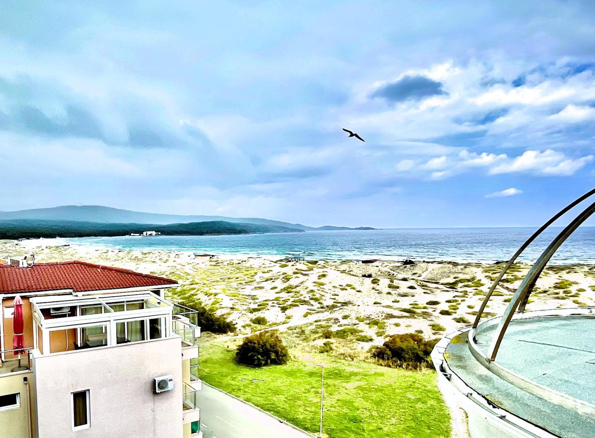بريمورسكو Sea View Apartment Free Parking المظهر الخارجي الصورة